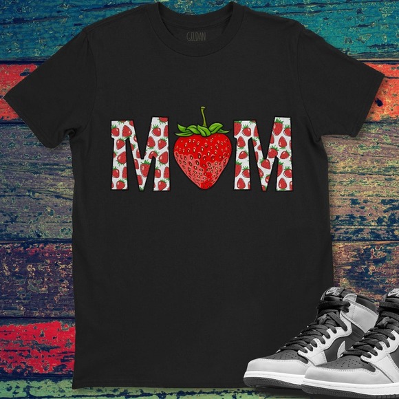 Strawberry Mom Cute Gift For Mom Mother's Day Unisex T-Shirt For Men Women - Picture 1 of 2